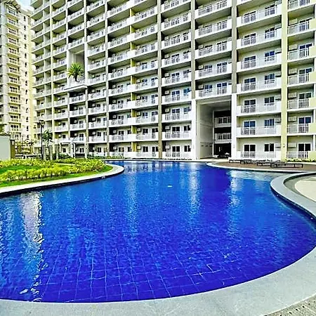 Gina Staycation Condo Unit